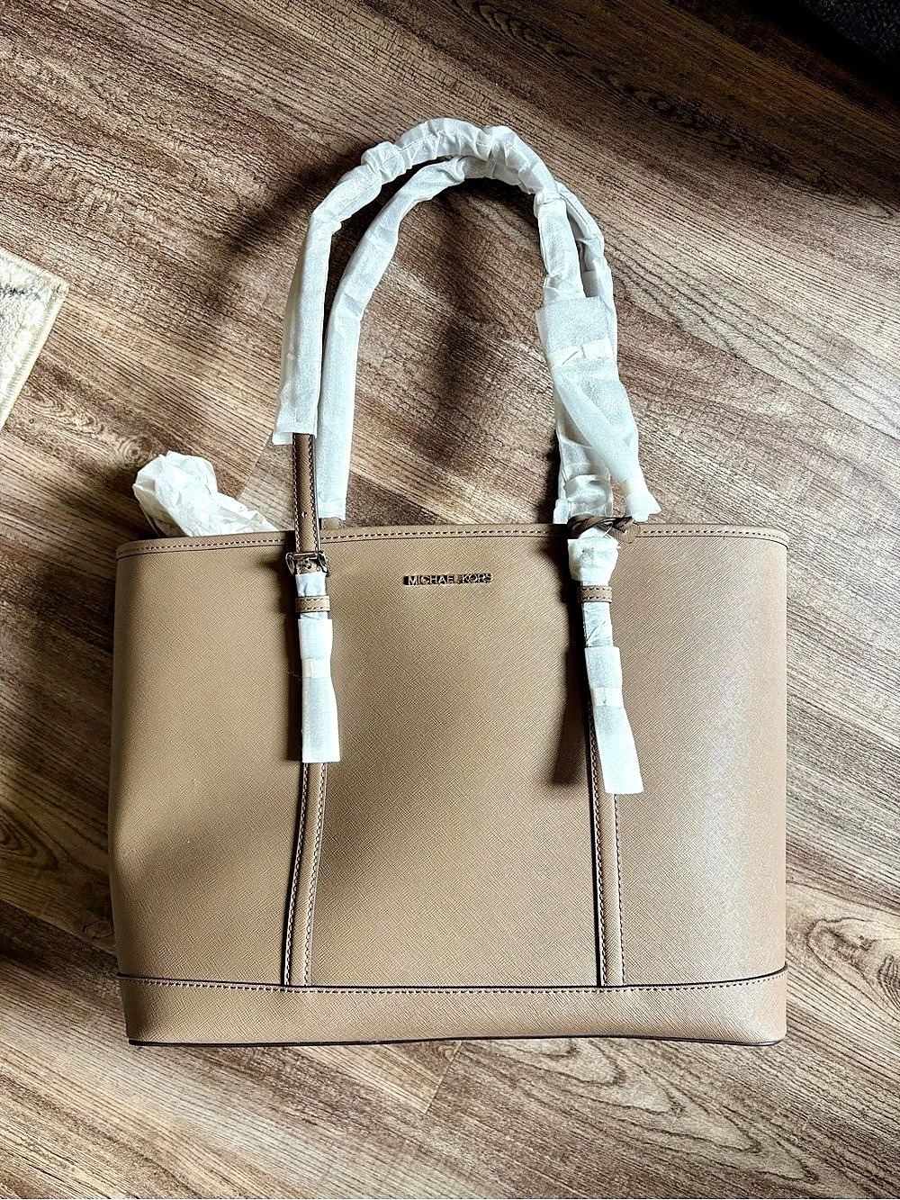Michael Kors Large Saffiano Leather Tote Bag, Taupe (new)